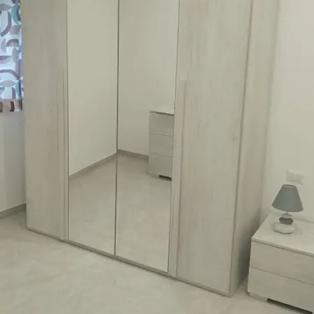 Thysia Apartamento *