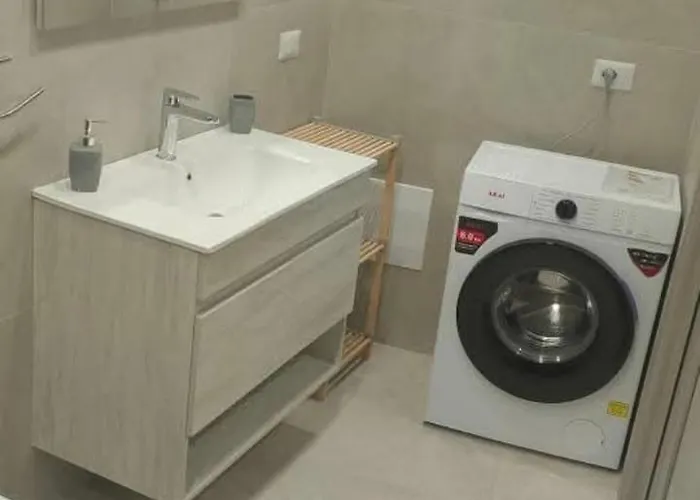 Thysia Daire Conversano